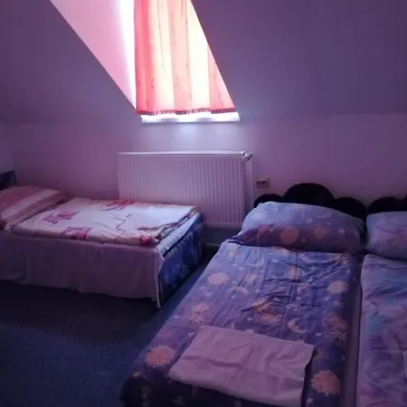 Flamingo Etterem Szallashely Bed & Breakfast