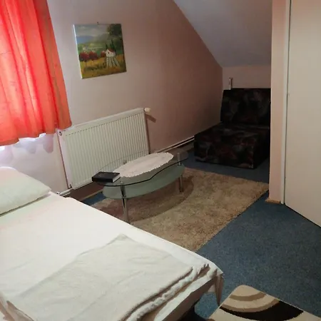 Bed & Breakfast Flamingo Etterem Szallashely 3*